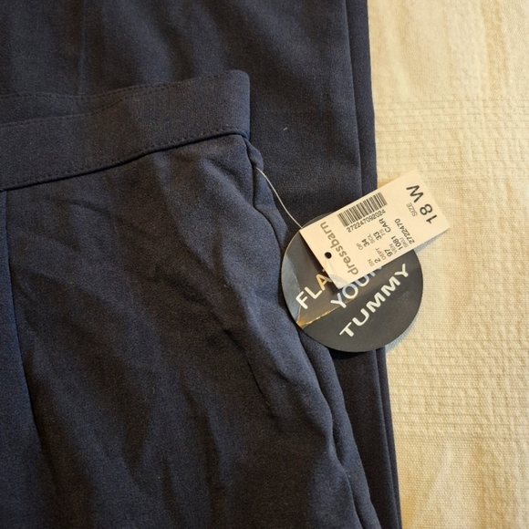 Dressbarn women's size 18W navy blue dress pants, have stretch, NWT - Picture 5 of 10